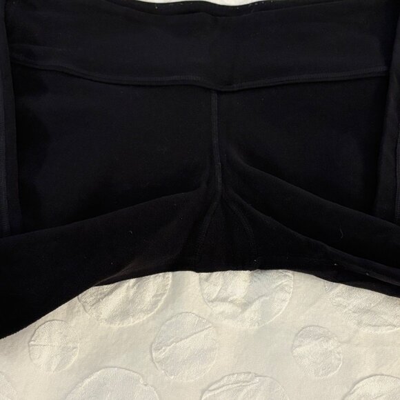 Lululemon Black Full-Length Mid-Rise Yoga Pants Straight Leggings Activewear 6 - Picture 5 of 8